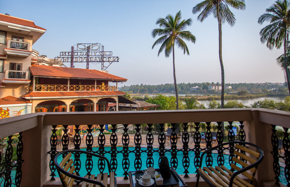 Lazy Lagoon, Baga A Lemon Tree Resort, Goa Exterior photo